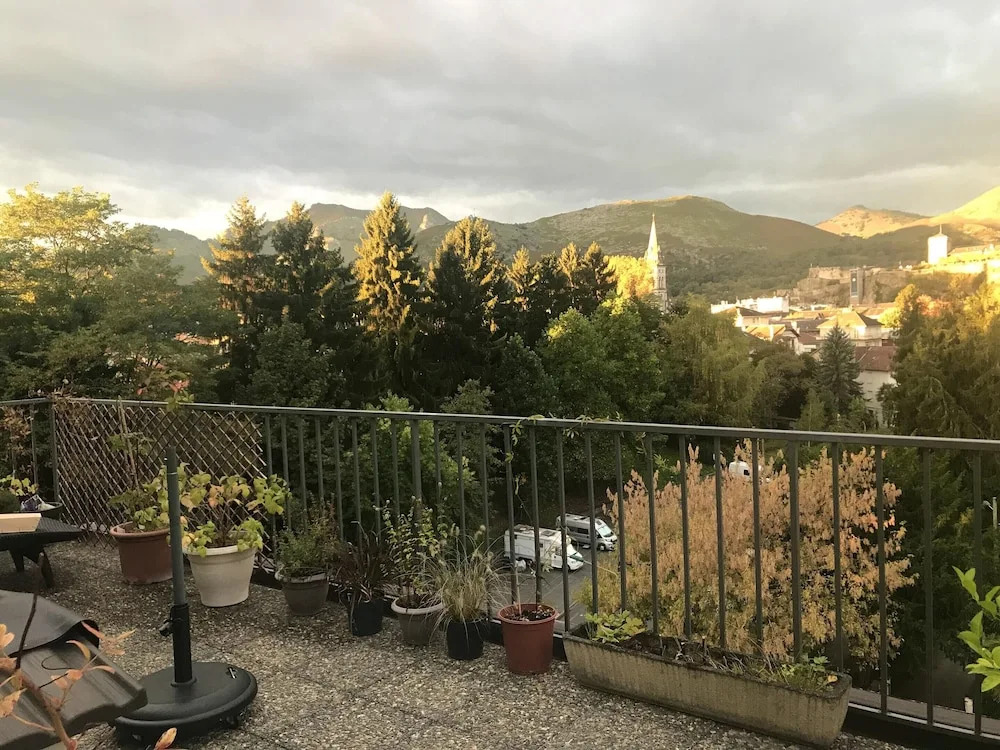 Apartment with One Bedroom in Lourdes, with Furnished Terrace