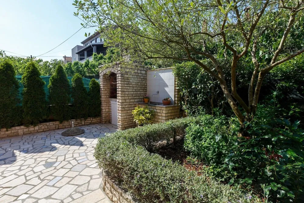 Villa Nina Apartments