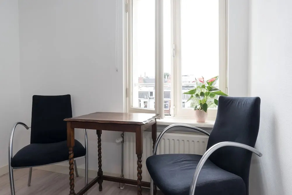 Central Hotspot Apartment