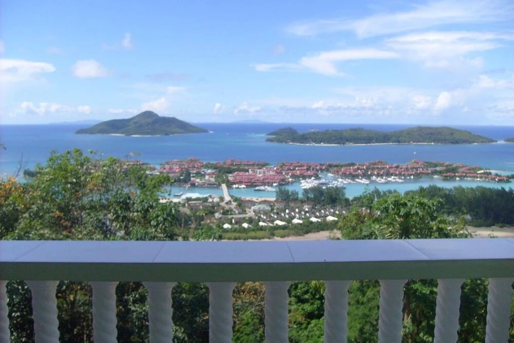 Villa With 2 Bedrooms in Victoria, With Wonderful sea View, Enclosed G