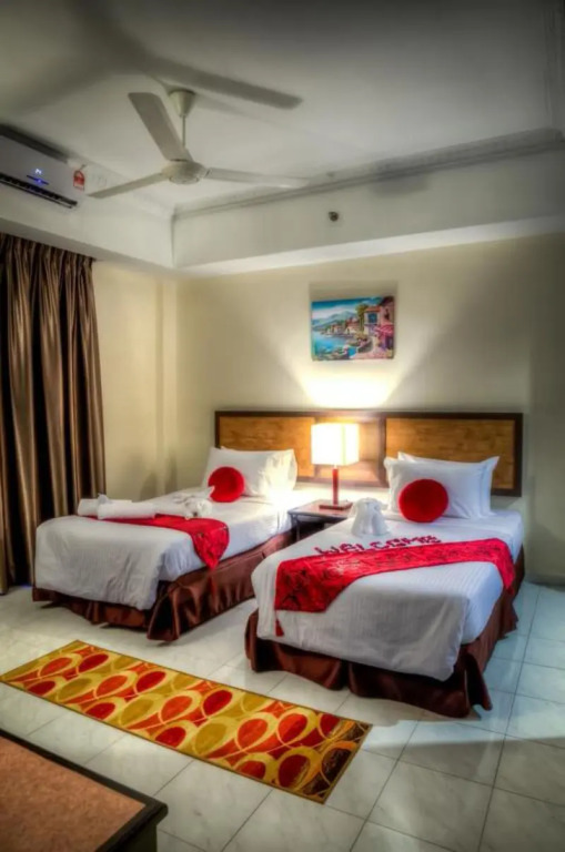 Leisure Cove Hotel and Apartments