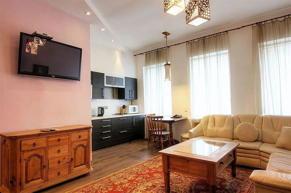 Mykhaylivski Lane Apartment