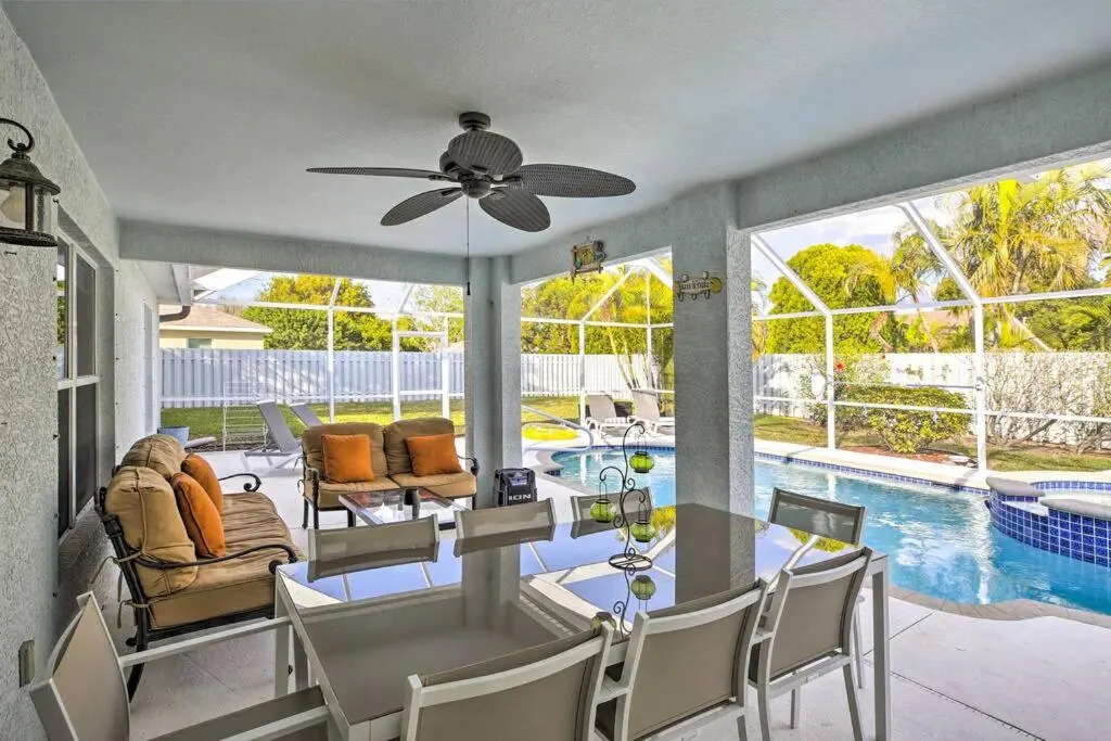 Sun-Dappled Cape Coral Oasis, 5 Mi to Beach!