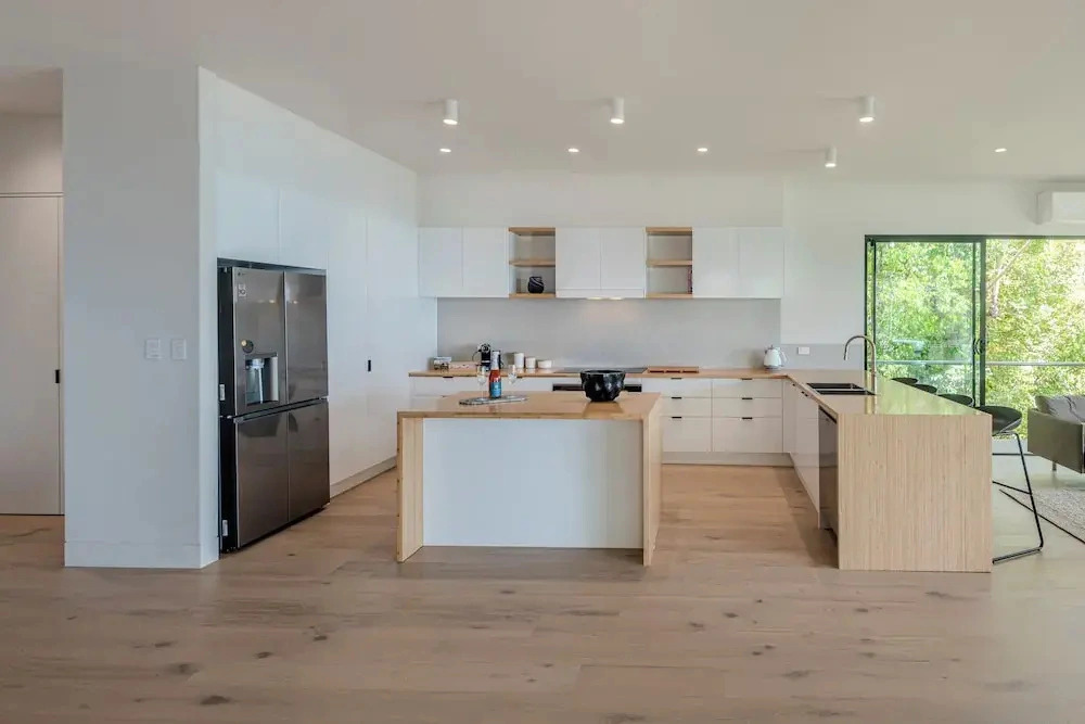 NEW Luxury Hamilton Island Estate