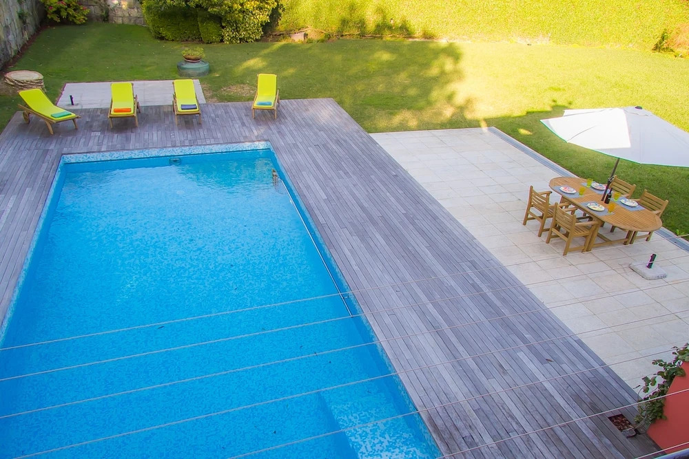 Liiiving in Porto | Oporto Garden Pool House