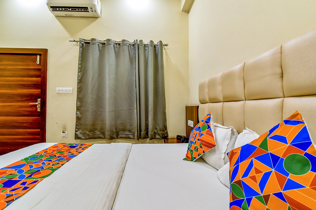 FabHotel Dosa Plaza