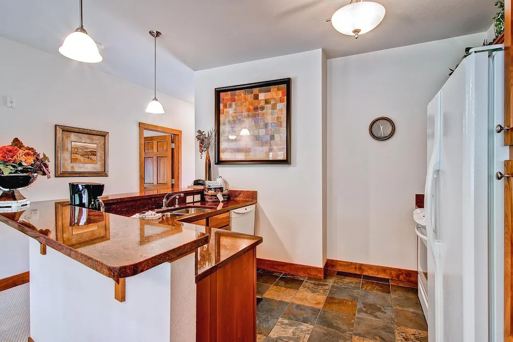Black Canyon Inn Unit F3