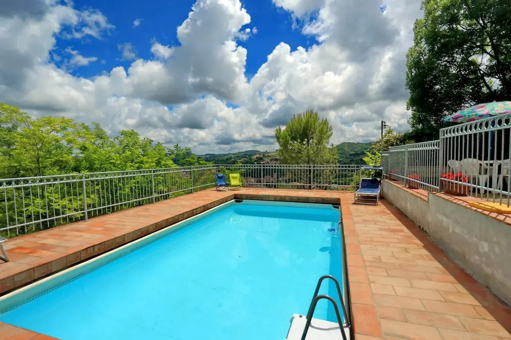 Wonderful villa with panoramic view and private swimming pool