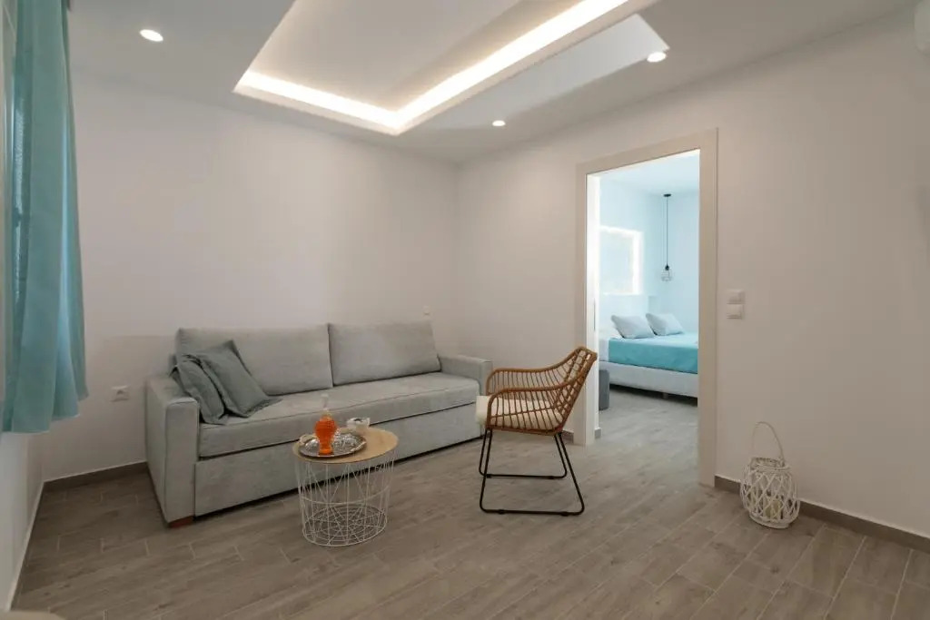 Iades Studios & Apartments