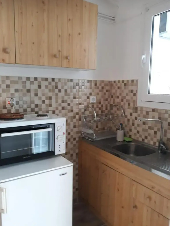 Fully renovated small & cosy studio