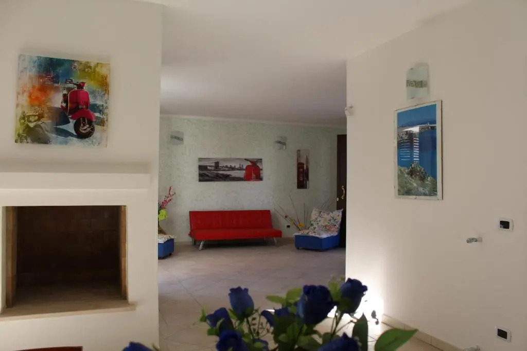 Casa Vacanza Alba 8-10 Posti Letto