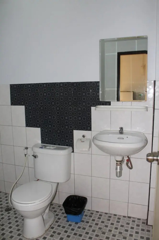 OYO 75420 Howto Hotel