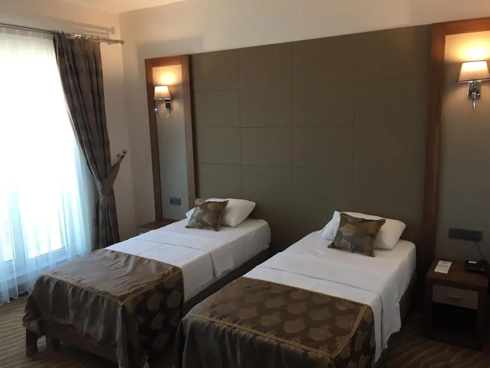 YZE Pırlanta Hotel