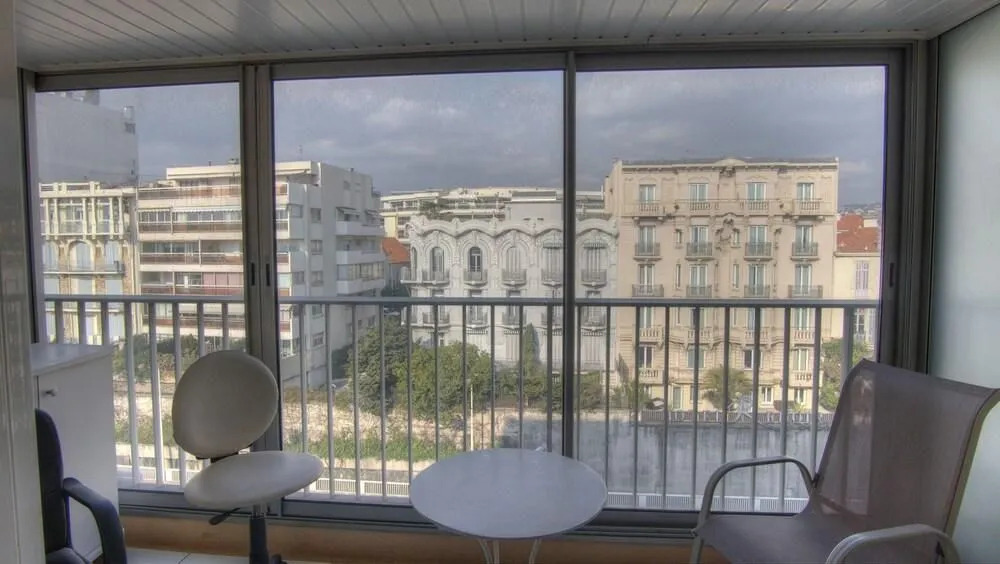 Vieux Port 3étoiles 450m Palais