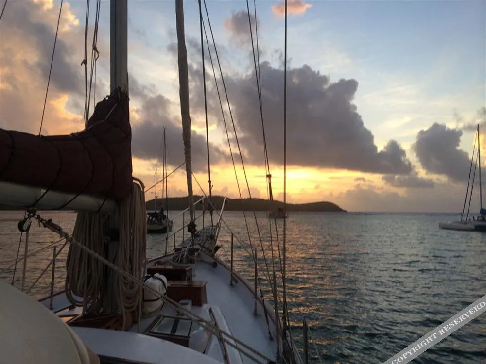 Culebra Bed & Breakfast on a Boat