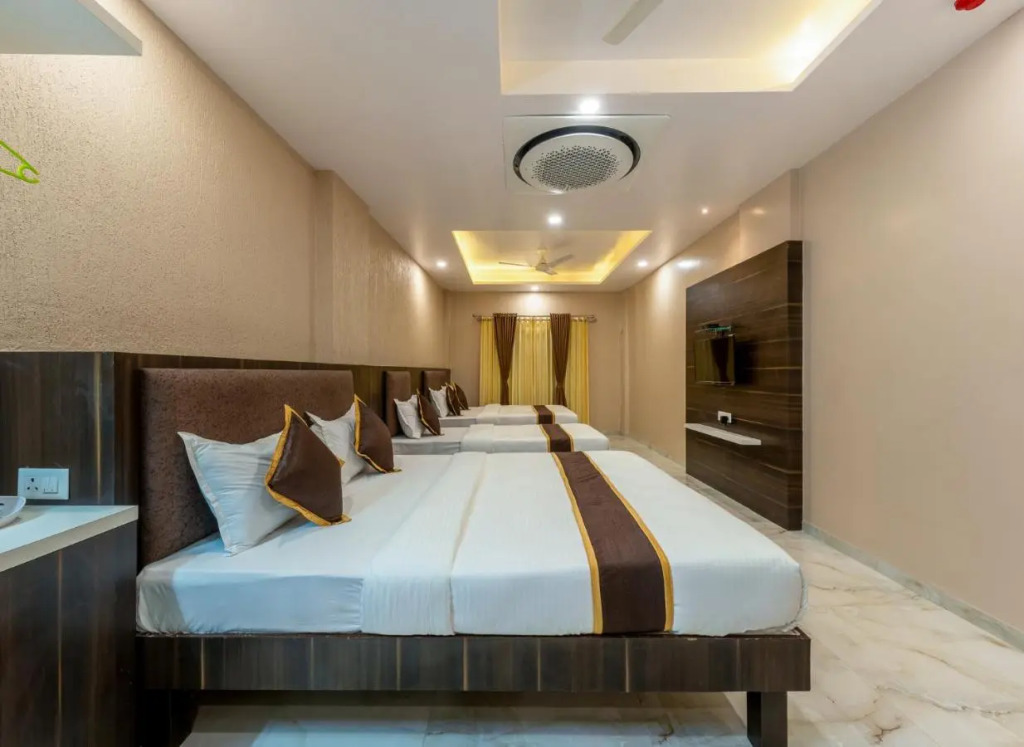 Hotel AATITHYA SATKAR