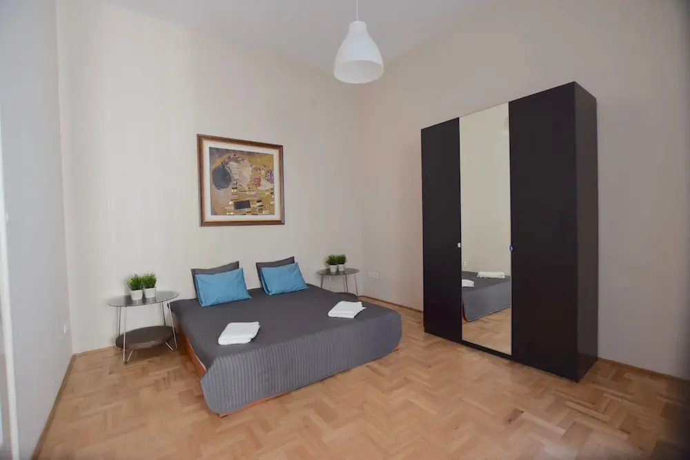 Standard Apartment by Hi5 - Múzeum 5