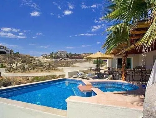 Villa del Toro Rojo