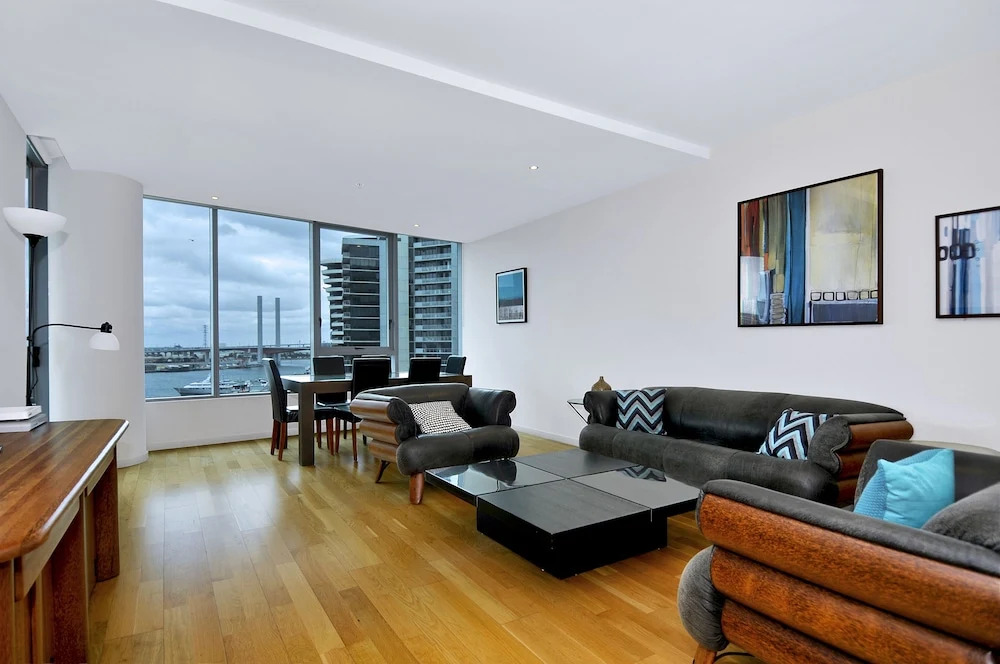 View Apartment at Docklands