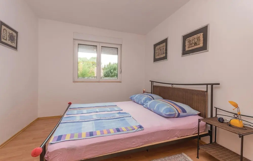 Nice Home in Donji Karin With Wifi and 3 Bedrooms