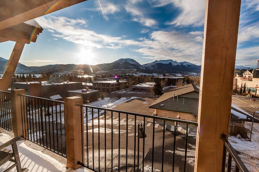 Sail Lofts by Summit County Mountain Retreats