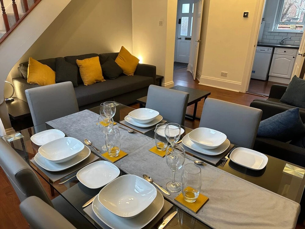 2 Bedroom House in Central Winchester