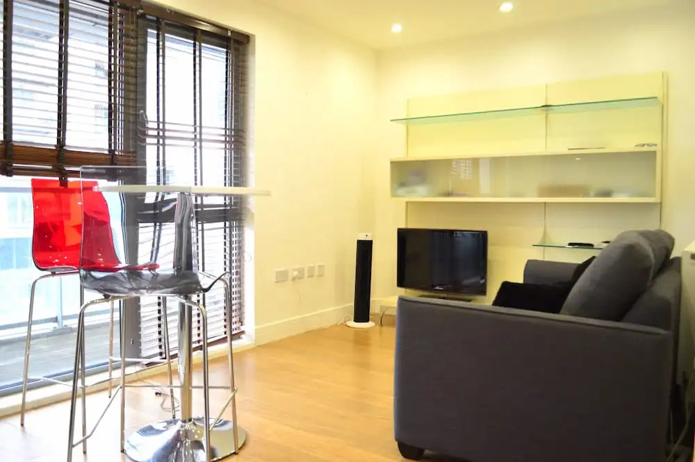 1 Bed Flat in Whitechapel with Roof Terrace