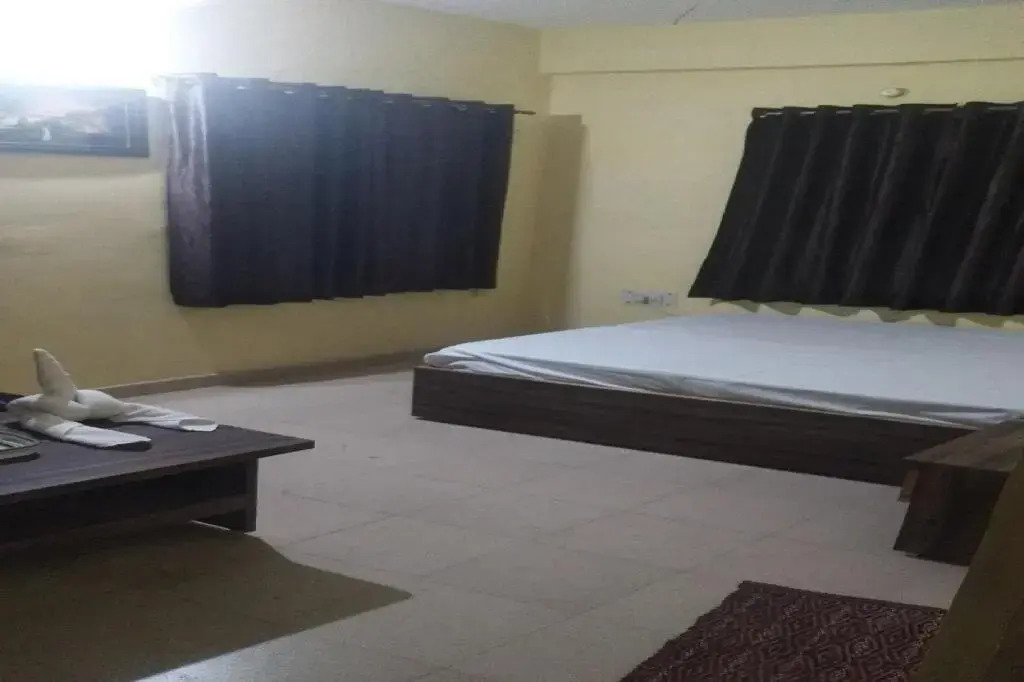 Spot On 80293 Hotel Virat Inn