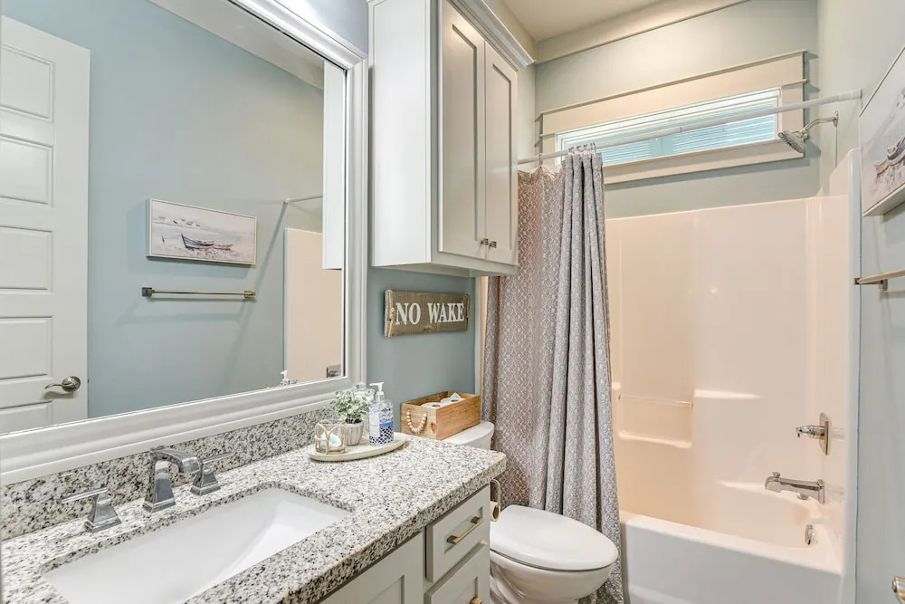 Texas Gulf Coast Home: Walk to Bolivar Beach!, Port Bolivar