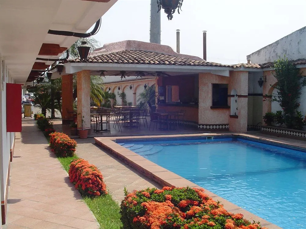 Hotel & Suites Coral