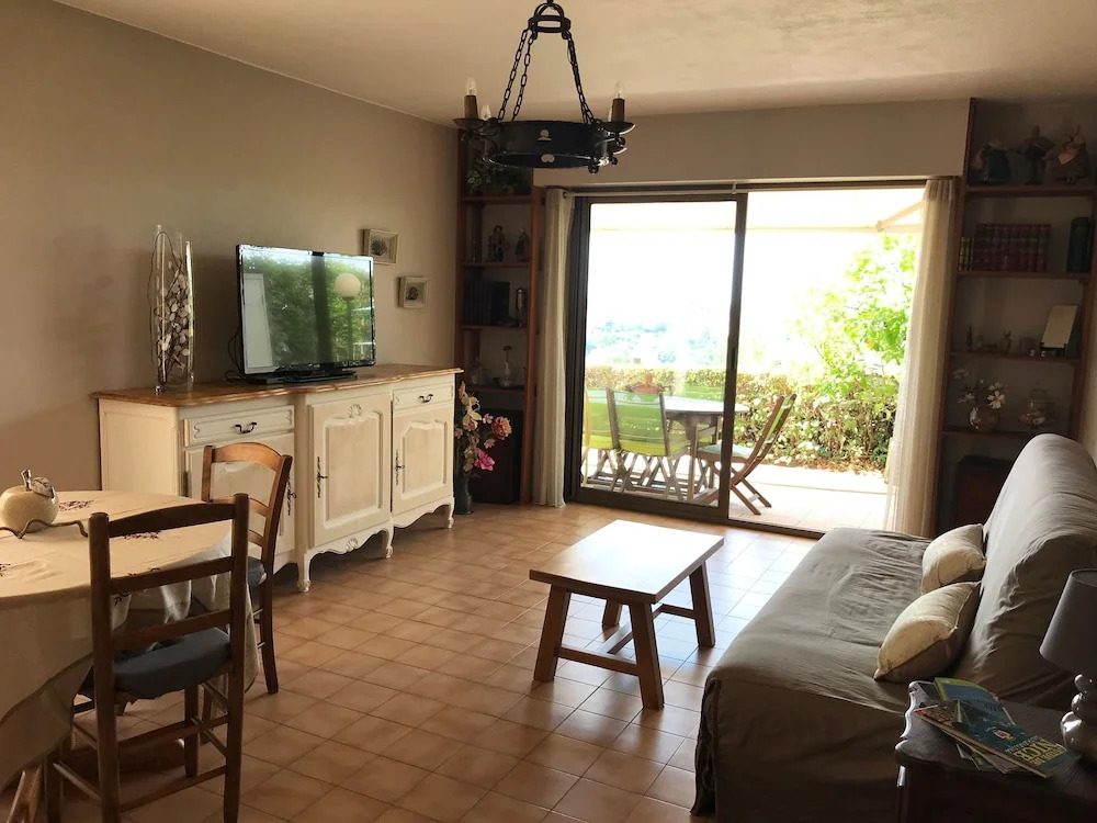 Le Clos by Gites de France