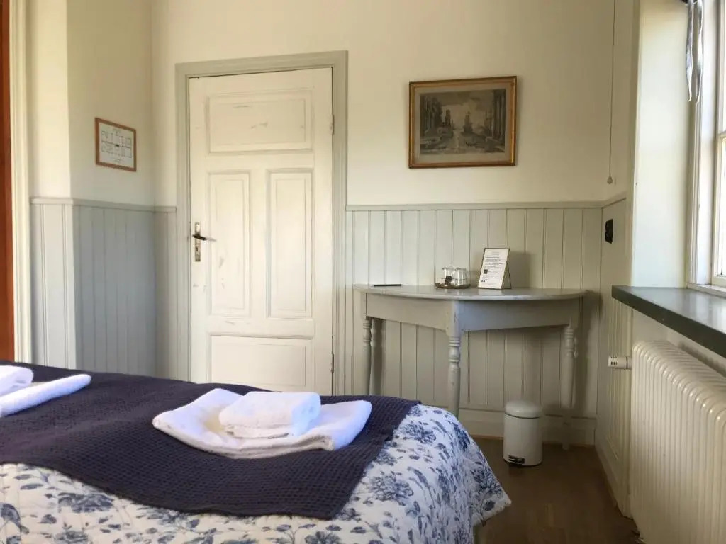Mellby 11 Bed & Breakfast