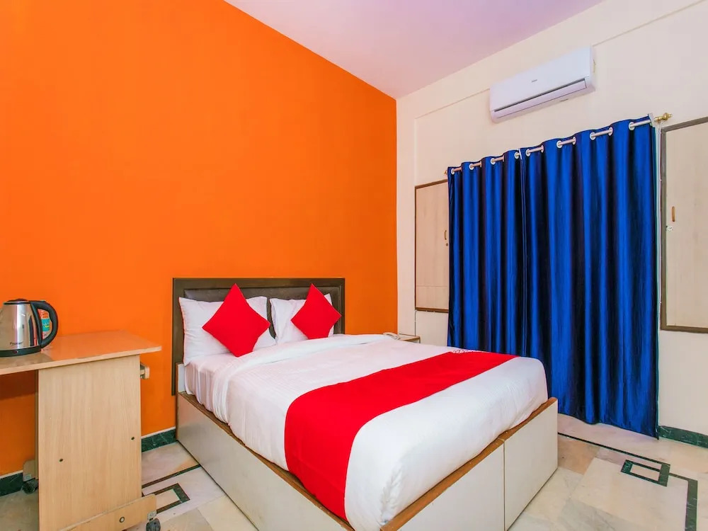 OYO 16572 Pk Suites Inn