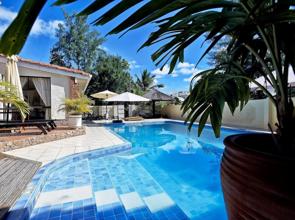 Villa With 5 Bedrooms in Machabee, With Pool Access, Enclosed Garden a
