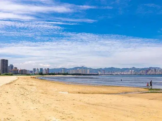 Qingyun Boutique Vacation Apartment (Weihai High-Speed Railway Station Hanlefang)