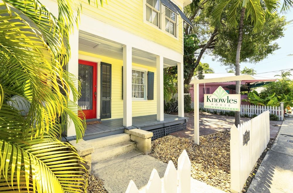 Knowles House B&B