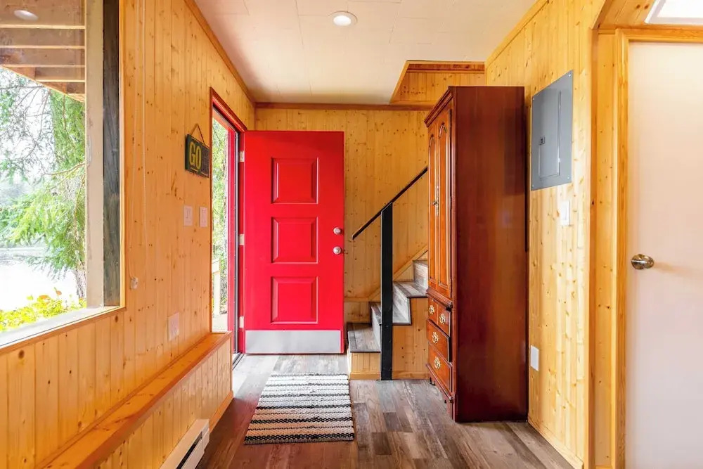 Goss Lake Getaway by Avantstay Lakefront Escape
