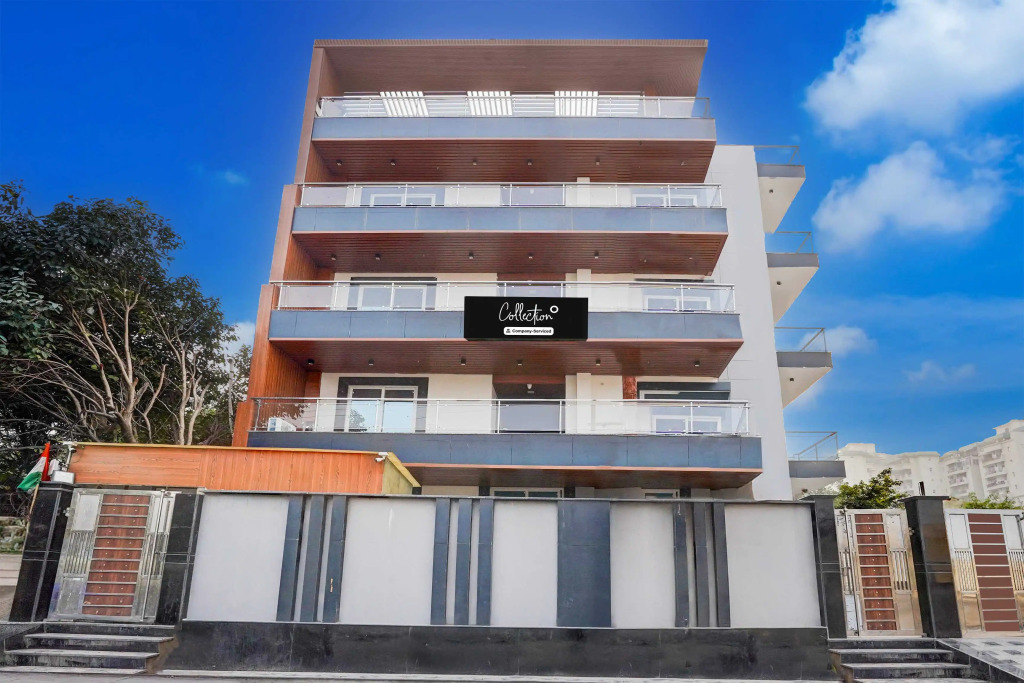 Townhouse Oak Noida Sector 83 Metro Station