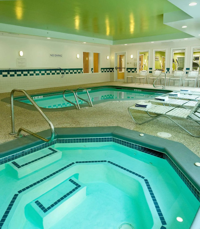 Fairfield Inn & Suites by Marriott Brunswick Freeport