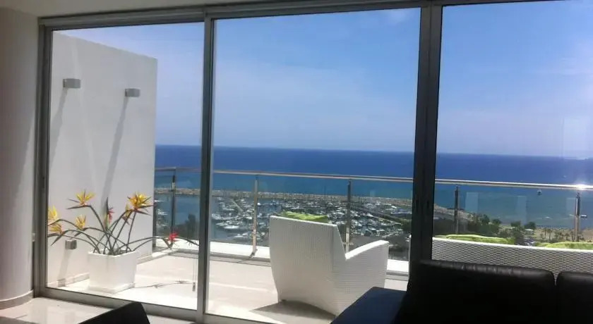 Seaview Penthouse 3B