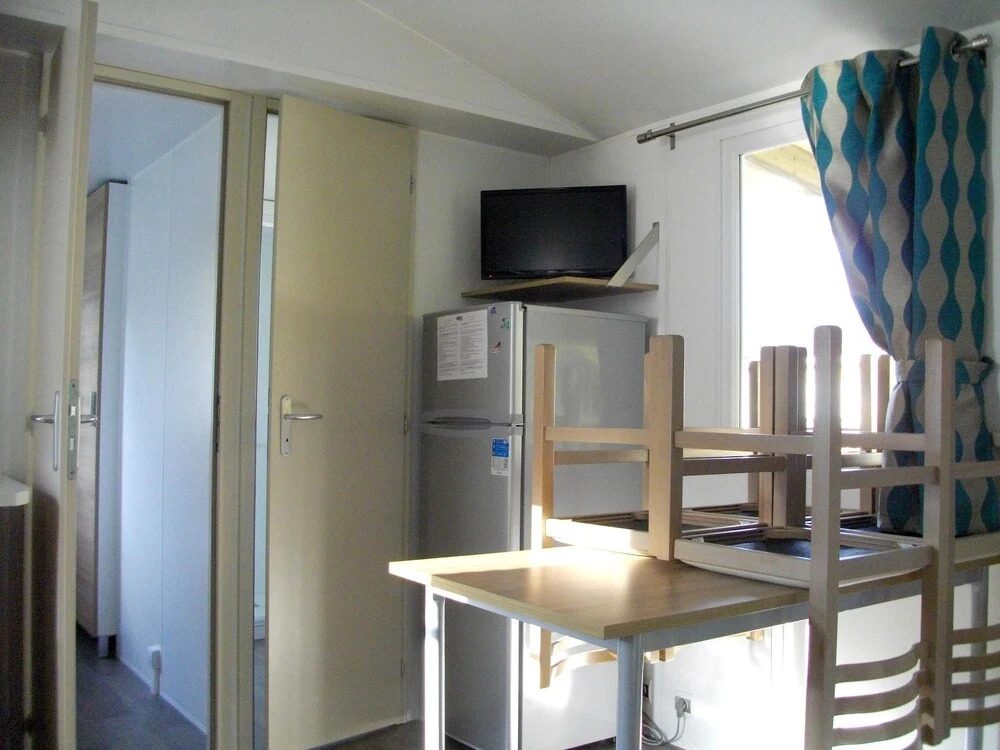 Bungalow With 2 Bedrooms in Onzain, With Terrace