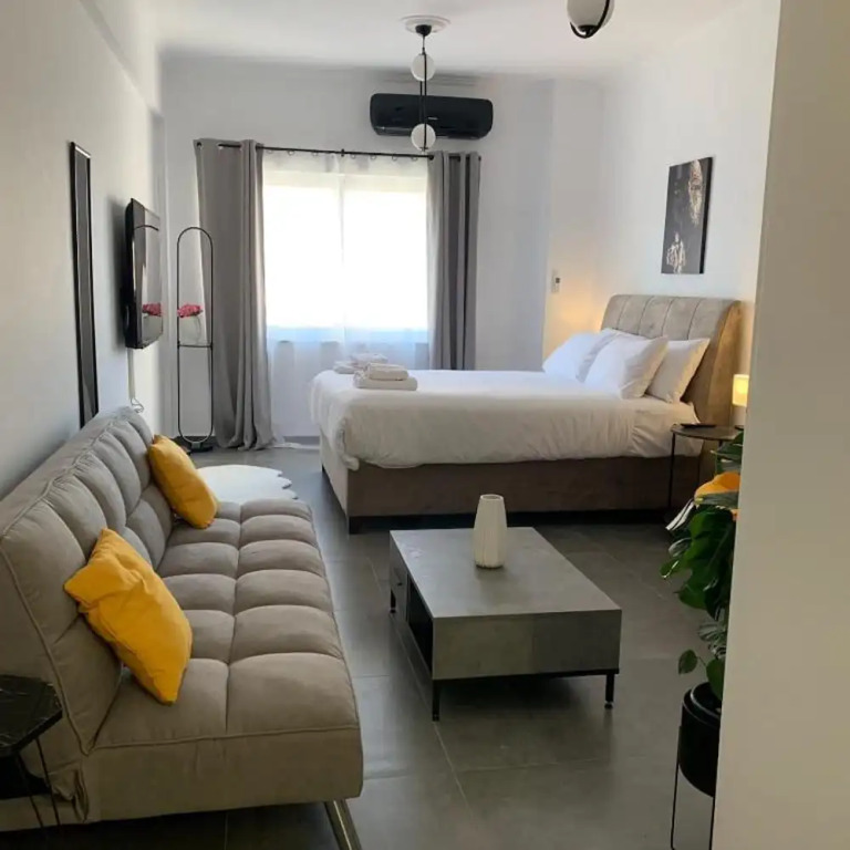 Urban Hermes Apartment