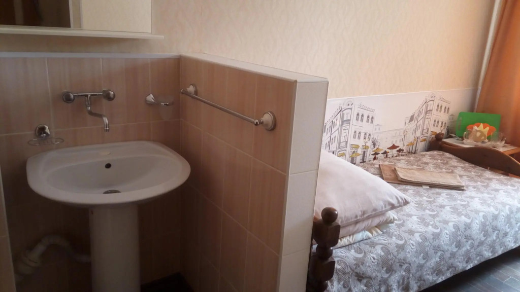 Отель Жуков