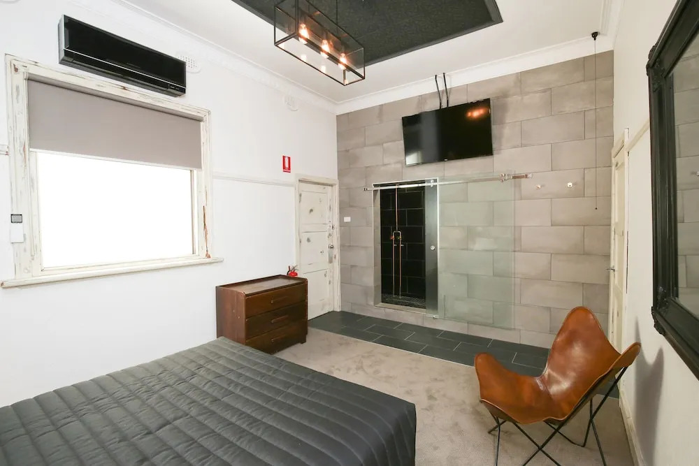 Indulge Apartments - The Urban Collection
