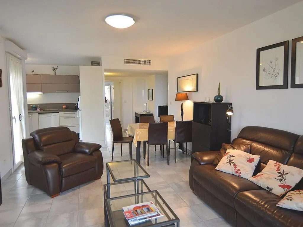 Appartement Mèze, 3 pièces, 4 personnes - FR-1-604-20
