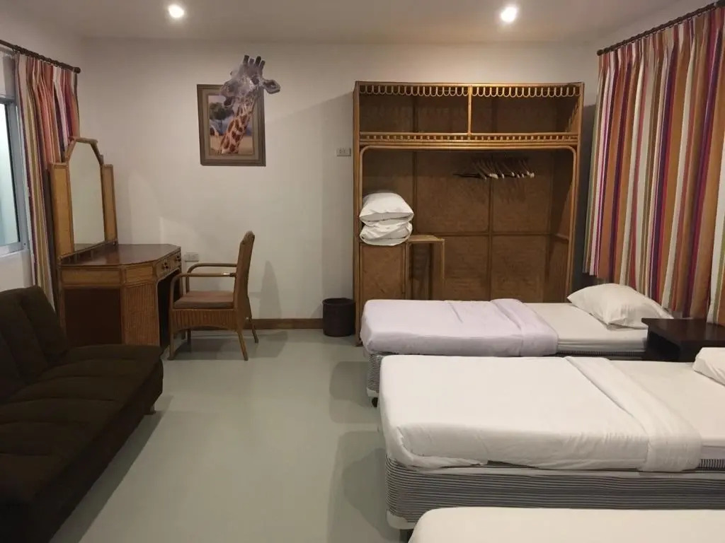 The Corner Transit Hostel