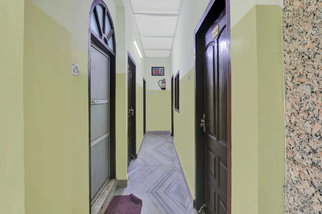 OYO 82407 K Shree Guest House