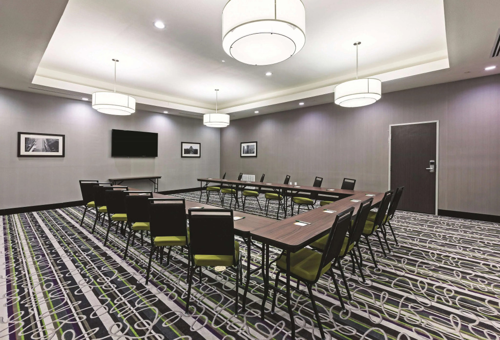 La Quinta by Wyndham College Station South