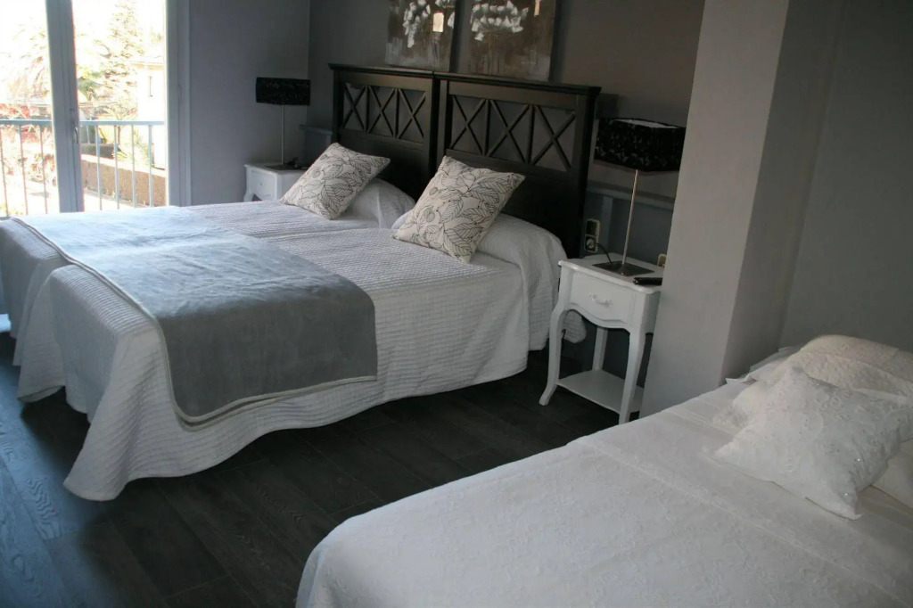Hotel LAst