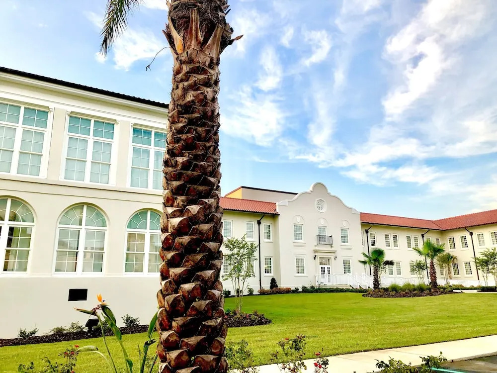 Oasis Resort Gulfport